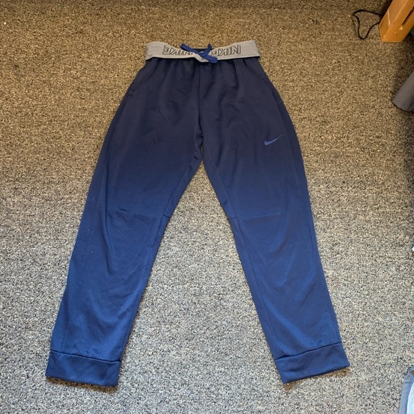 Nike thermafit sweatpants size XS - Picture 2 of 6